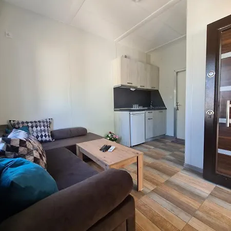 калина - нестинарка Campsite Tsarevo